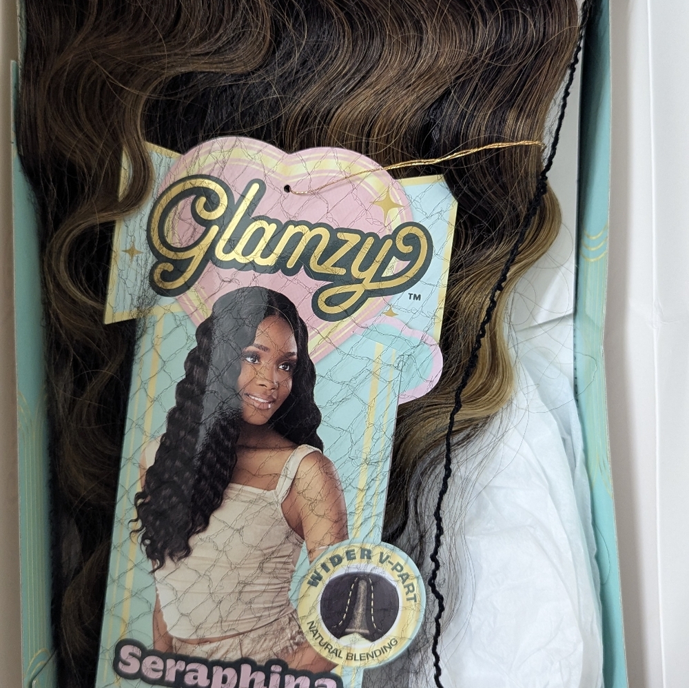 Woman Lace Front Wig - Picture 13 of 15